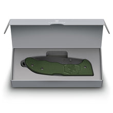 Cargar imagen en el visor de la galería, NAVAJA VICTORINOX EVOKE BHS ALOX VERDE, 0.9425.DS24
