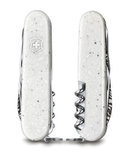 Cargar imagen en el visor de la galería, Multiherramienta Victorinox Special Companion Damast edición limitada, 1.3901.J25
