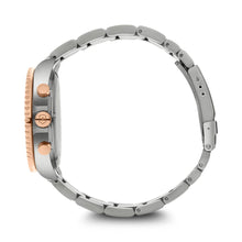Load image into Gallery viewer, RELOJ VICTORINOX MAVERICK CHRONOGRAPH 43MM NEGRO BRAZALETE, 241952
