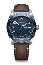 Load image into Gallery viewer, RELOJ VICTORINOX SWISS ARMY QUARTZ 42MM, CUERO CAFE 242040

