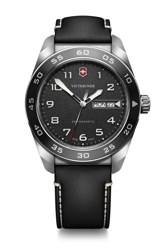 RELOJ VICTORINOX SWISS ARMY QUARTZ 42MM, CUERO NEGRO 242041