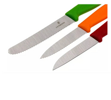 Cargar imagen en el visor de la galería, SET DE CUCHILLOS VICTORINOX PARA LEGUMBRES SWISS CLASSIC, 3 PIEZAS, 6.7116.32
