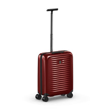 Load image into Gallery viewer, MALETA VICTORINOX AIROX GLOBAL HARDSIDE CARRY-ON, ROJO 612498
