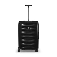 Load image into Gallery viewer, MALETA VICTORINOX AIROX MEDIUM HARDSIDE CASE, NEGRO 612506
