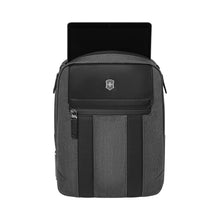 Cargar imagen en el visor de la galería, MANOS LIBRES VICTORINOX ARCHITECTURE URBAN2, NEGRO 612668
