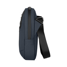 Cargar imagen en el visor de la galería, MANOS LIBRES VICTORINOX ARCHITECTURE URBAN2, AZUL 612675
