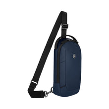 Load image into Gallery viewer, MANOS LIBRES VICTORINOX ALTMONT MODERN SLING BAG, NAVY BLUE 653541
