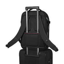 Cargar imagen en el visor de la galería, MORRAL VICTORINOX WERKS TRAVELER BOARDING BACKPACK, NEGRO 653650
