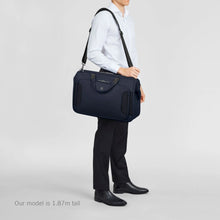Cargar imagen en el visor de la galería, MALETIN VICTORINOX WERKS TRAVELER WEEKENDER, AZUL 653653
