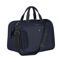 Cargar imagen en el visor de la galería, MALETIN VICTORINOX WERKS TRAVELER WEEKENDER, AZUL 653653
