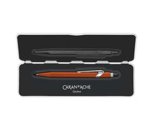 Cargar imagen en el visor de la galería, BOLIGRAFO CARAN D&#39;ACHE 849 COLORMAT-X, NARANJA NM0849.776
