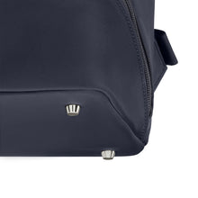 Cargar imagen en el visor de la galería, MORRAL VICTORINOX SIGNATURE COMPACT BACKPACK, AZUL 612204
