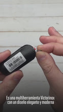 Cargar y reproducir el video en el visor de la galería, Multiherramienta Victorinox Classic SD Edelweis, 0.6223.840
