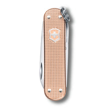 Load image into Gallery viewer, Multiherramienta Victorinox Classic SD Alox Fresh peach, 0.6221.202G
