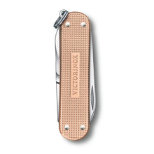 Load image into Gallery viewer, Multiherramienta Victorinox Classic SD Alox Fresh peach, 0.6221.202G
