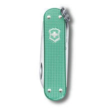 Load image into Gallery viewer, Multiherramienta Victorinox Classic SD Alox Minty mint, 0.6221.221G

