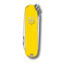 Load image into Gallery viewer, Multiherramienta Victorinox Classic SD Sunny side, 0.6223.8G

