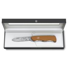 Load image into Gallery viewer, Multiherramienta Victorinox Damast Edicion limitada 2022, 0.8301.J22
