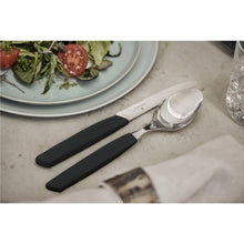 Cargar imagen en el visor de la galería, SET DE CUBIERTOS VICTORINOX SWISS MODERN, 24 PIEZAS 6.9093.11W.24
