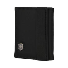 Cargar imagen en el visor de la galería, BILLETERA VICTORINOX TRI-FOLD WALLET, NEGRO 610394
