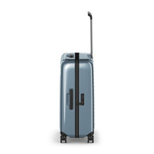 Load image into Gallery viewer, MALETA VICTORINOX AIROX MEDIUM HARDSIDE CASE, AZUL CLARO 610925
