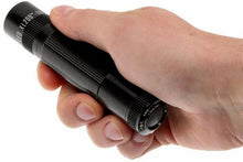 Cargar imagen en el visor de la galería, LINTERNA MAG-LITE LED XL200 3 AAA, NEGRA XL200-S3017
