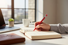 Cargar imagen en el visor de la galería, BOLIGRAFO CARAN D&#39;ACHE  TINTA ROJA CLASSIC LINE 849.020
